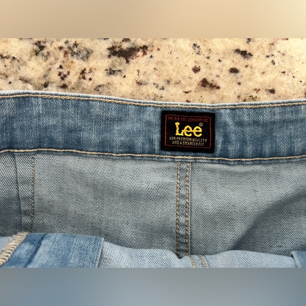 Lee Vintage Light Blue Denim Women's Shorts - Picture 4 of 5